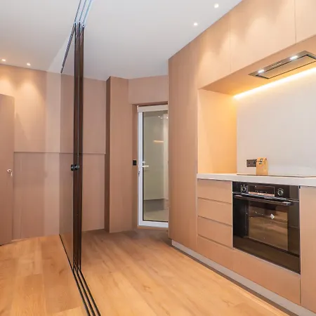 Ybh Alameda I * Βίγκο