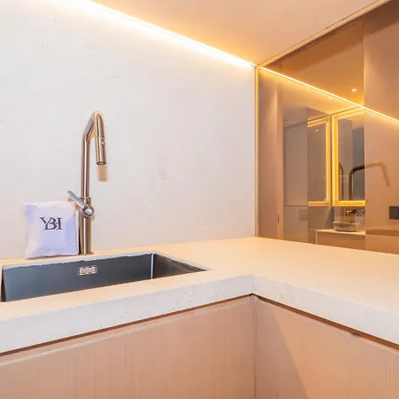 Ybh Alameda I * Βίγκο